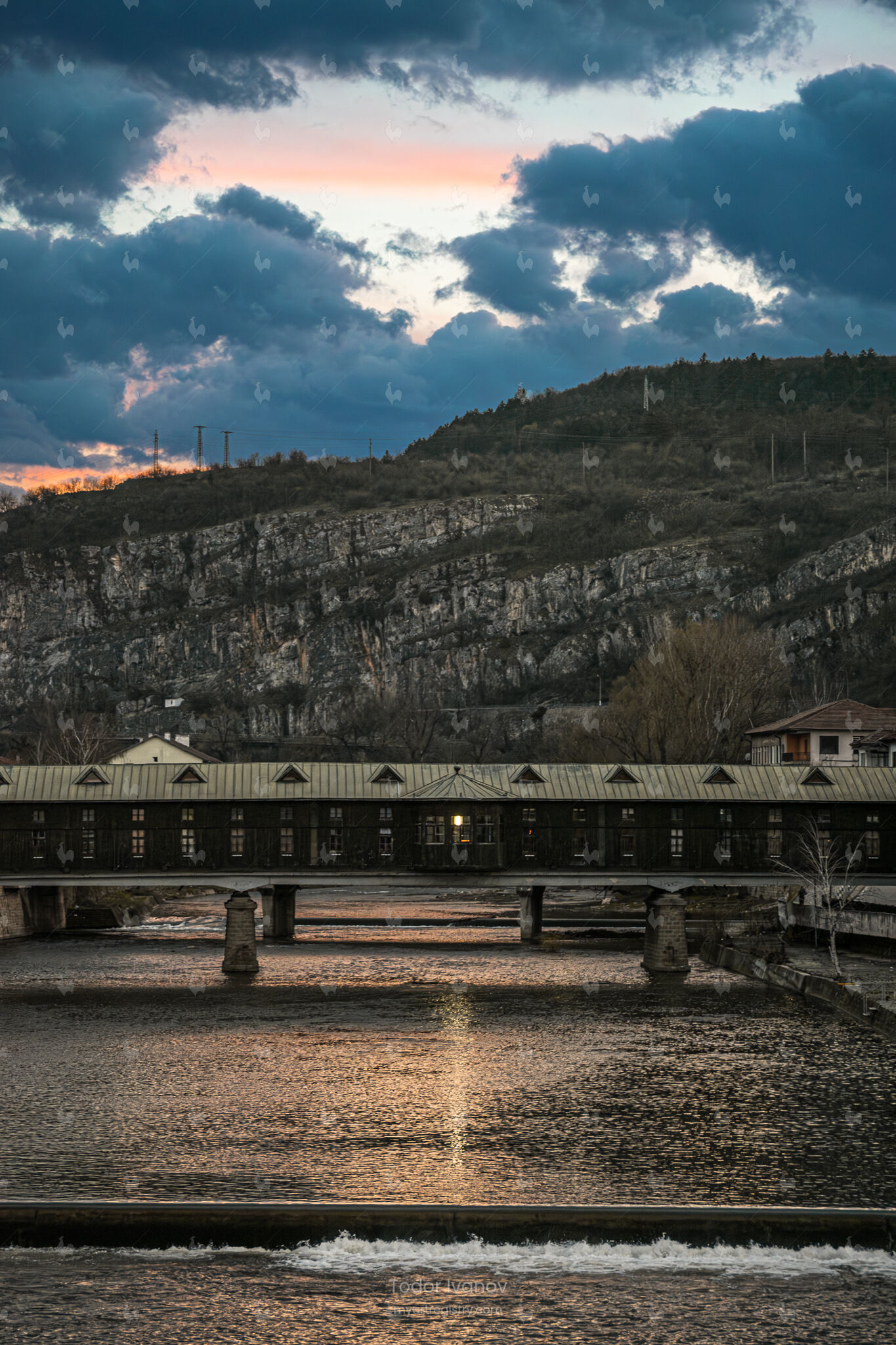 Lovech Dramaturgy – LAB000368