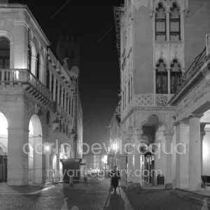 Padova, Notturno Via Oberdan