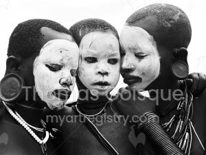 Famille blanche au pays des Surma