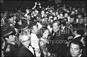 Cannes - 1974 - Jean-Paul Belmondo et Laura Antonelli au Festival de Cannes