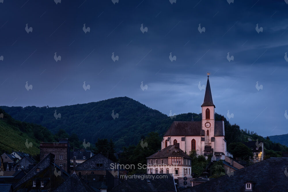 Ev. Kirche Trarbach im Morgenlicht