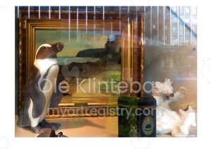 Bears without respect for fine art