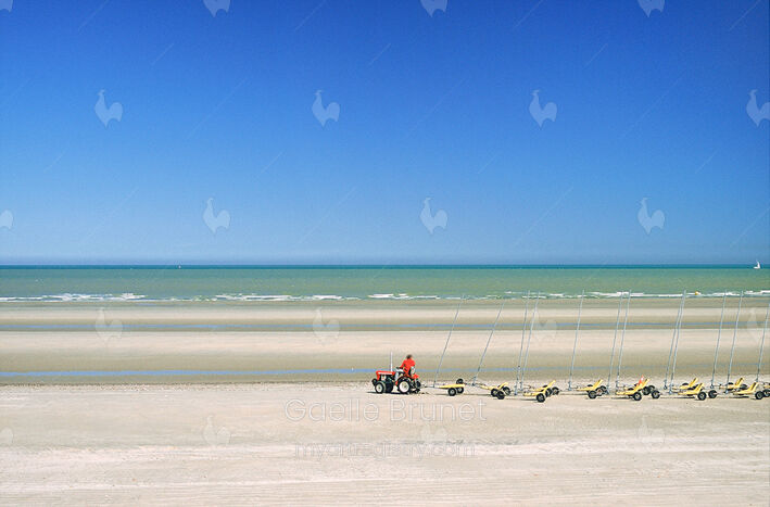 Empty buggy, Dunkerque, 2013.