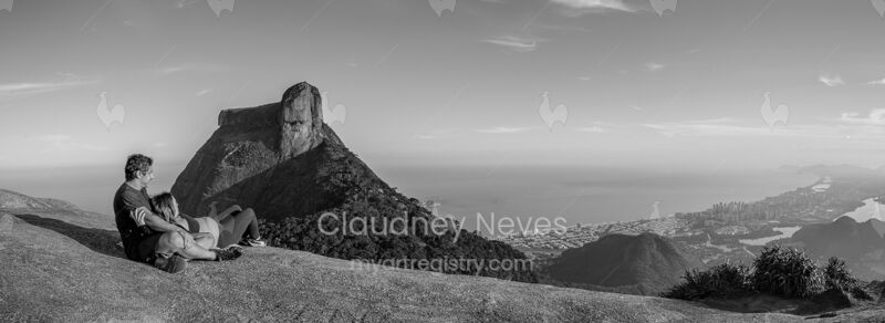 Casal na Pedra Bonita
