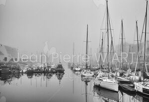 Brouillard sur le port