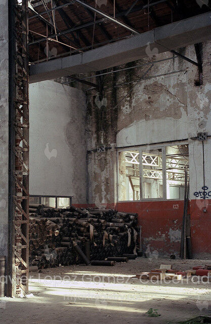 NAVE DE ESPOLETAS_01. SERIE ESPOLETAS_ (Biblioteca Informal).