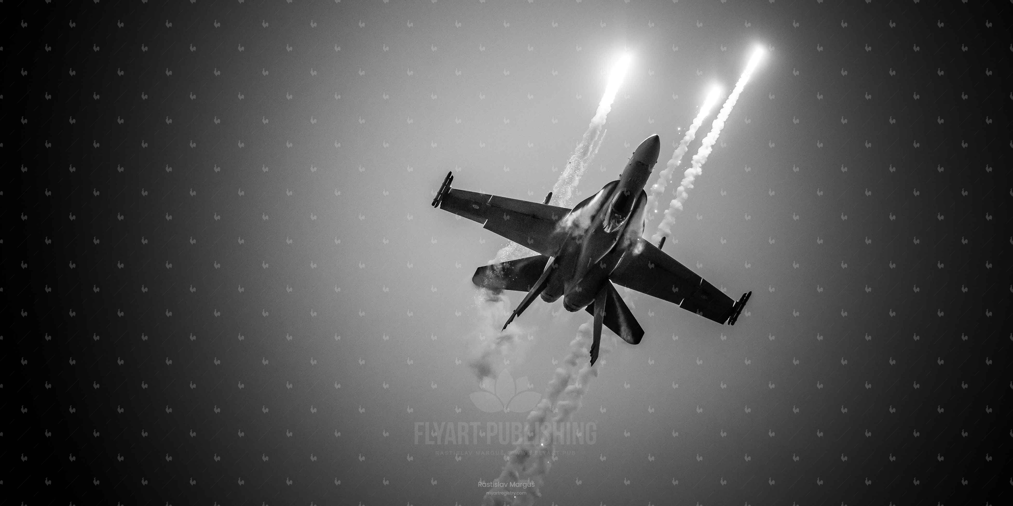 Finnish F/A-18 Hornet flare 1