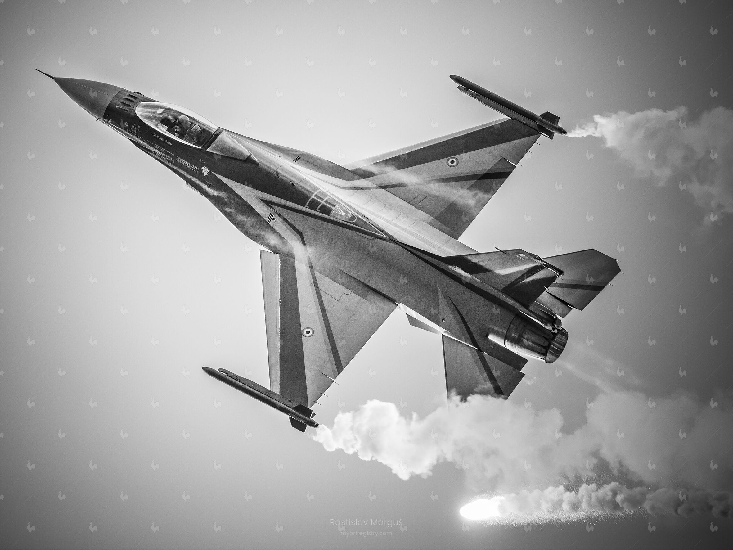 Belgian F-16 Falcon flare 1