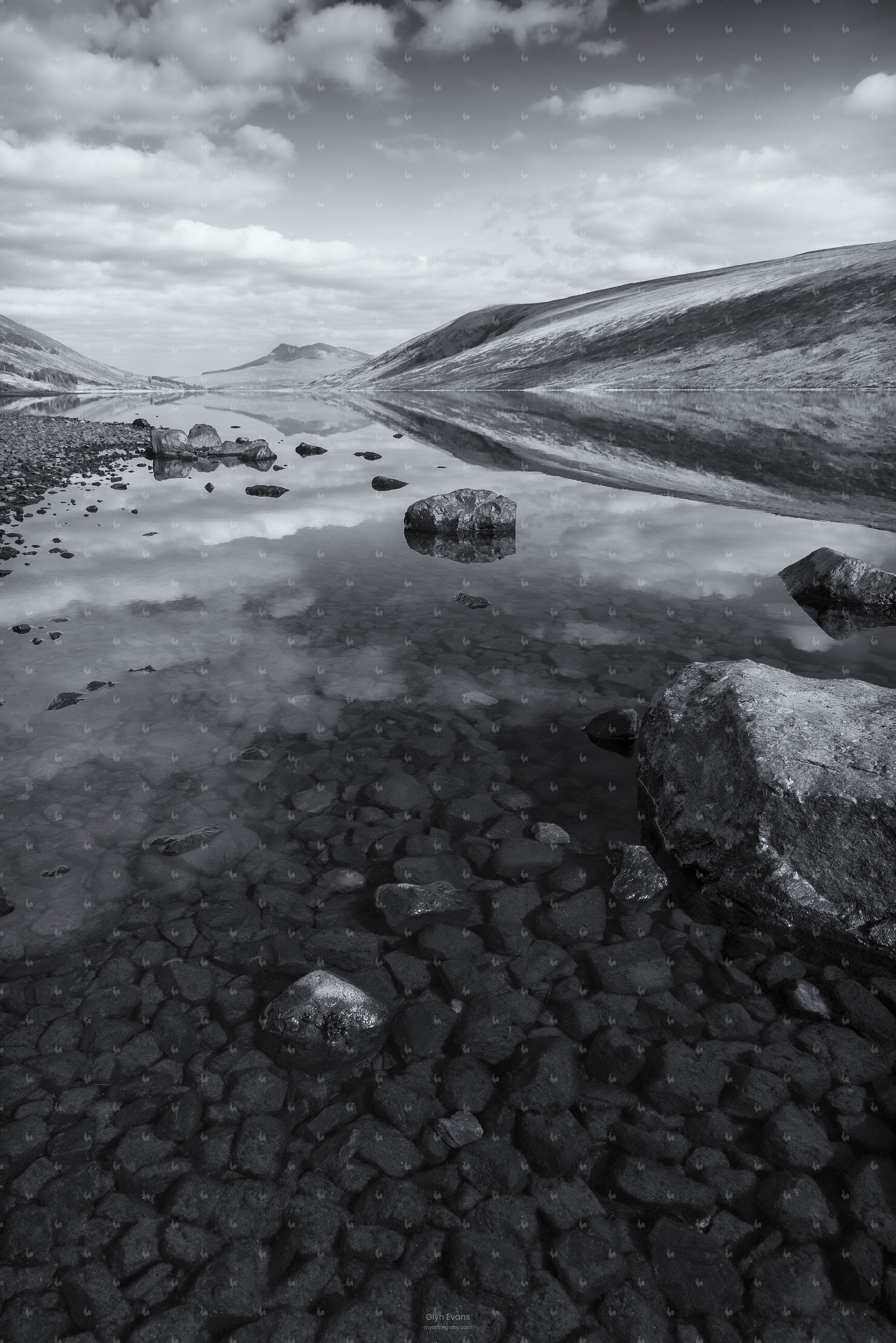 Loch a'Chroisg towards Sgurr a'Mhuilinn