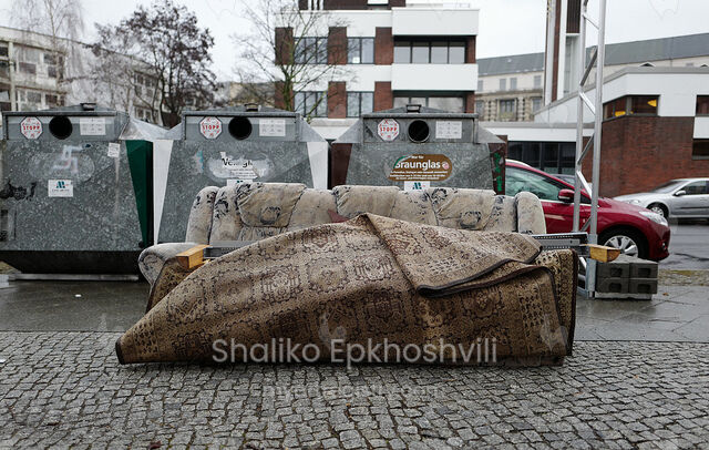 Street sofa