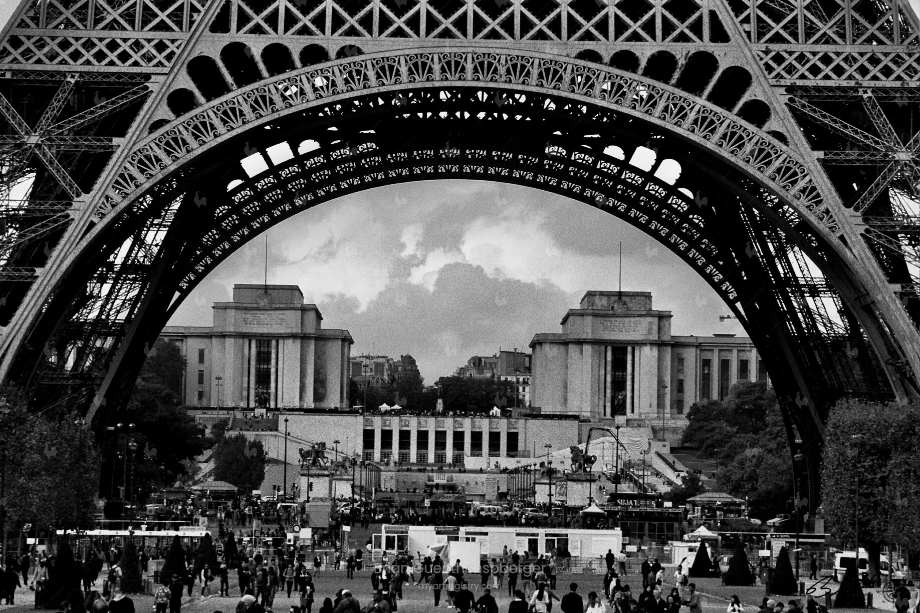 Eiffel Frame