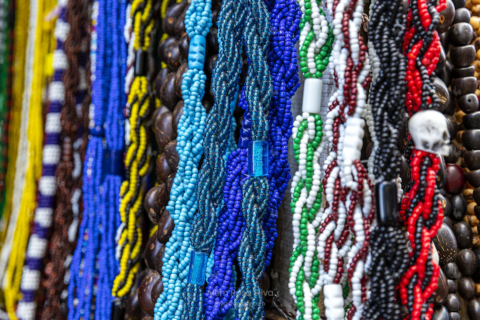 Cores e Encantos