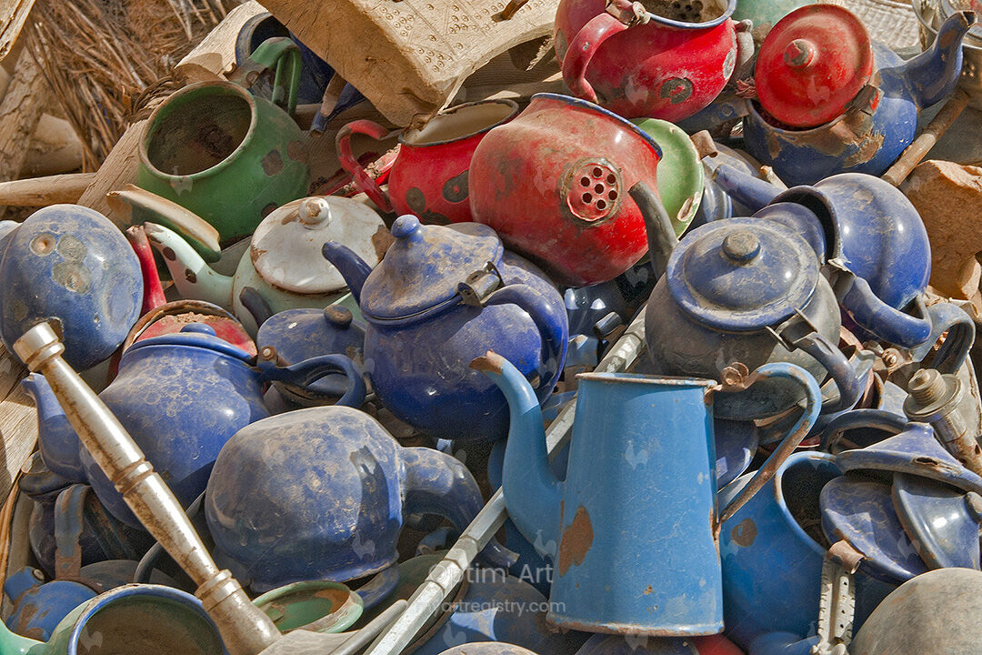 Tea Time by Christian MENARD